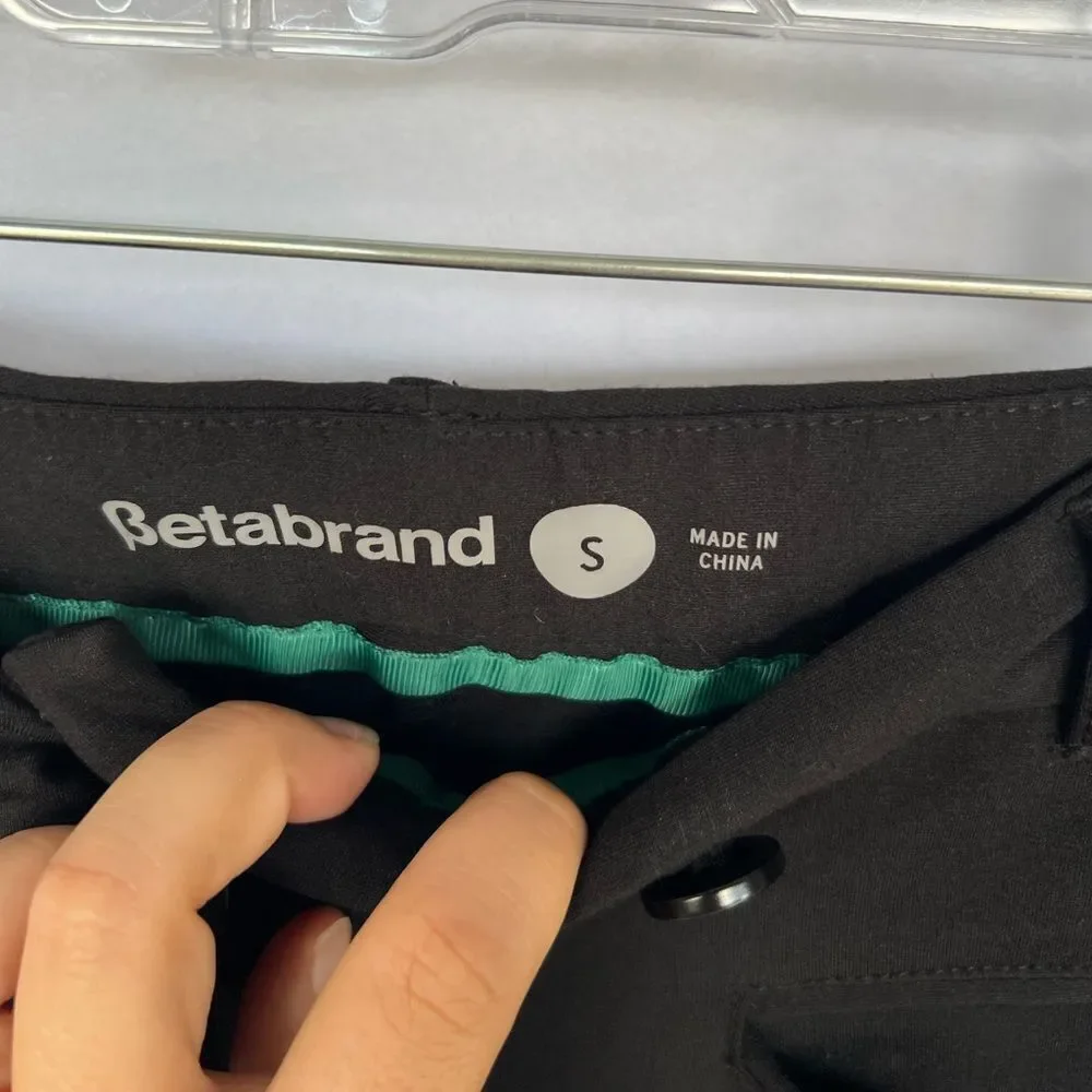 Betabrand Women's Cropped Cosmo Lite Dress Pants size Small black